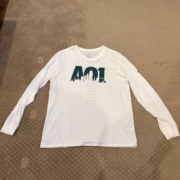 Carson Wentz Audience of One AO1 Long Sleeve Nike Dri-Fit Tee - White & Green XL - Picture 1 of 3